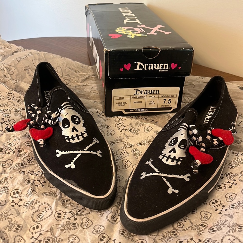 Draven Little Girl Skully Womens shoes